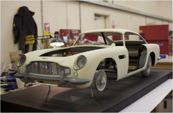 Aston Martin DB4 modèle 3D