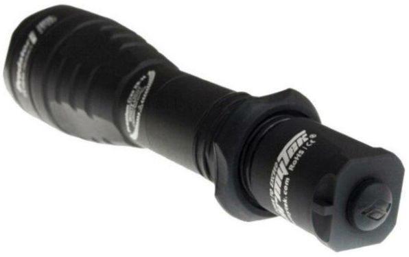 ArmyTek Predator v3 XP-L HI (lumière blanche)